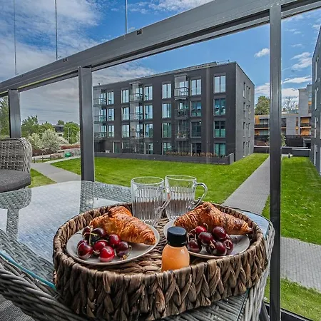 A Quiet Haven In The Heart Of Action Free Parking Apartment *