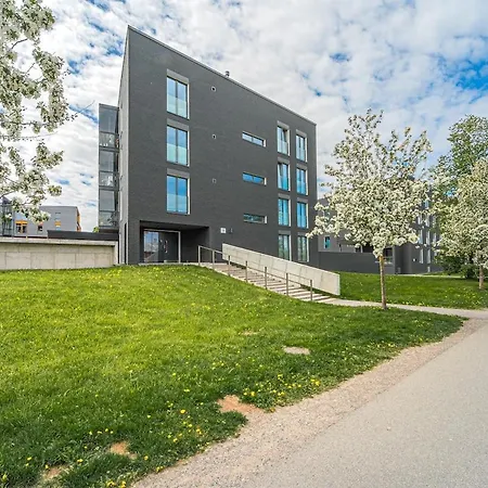 A Quiet Haven In The Heart Of Action Free Parking *